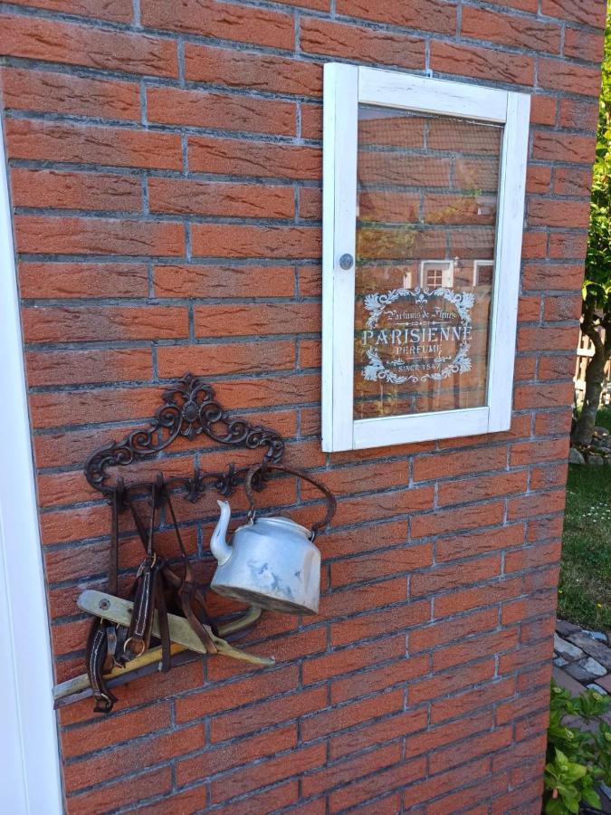 Lotta'S Ferienhaeuschen Apartman Emden Kültér fotó
