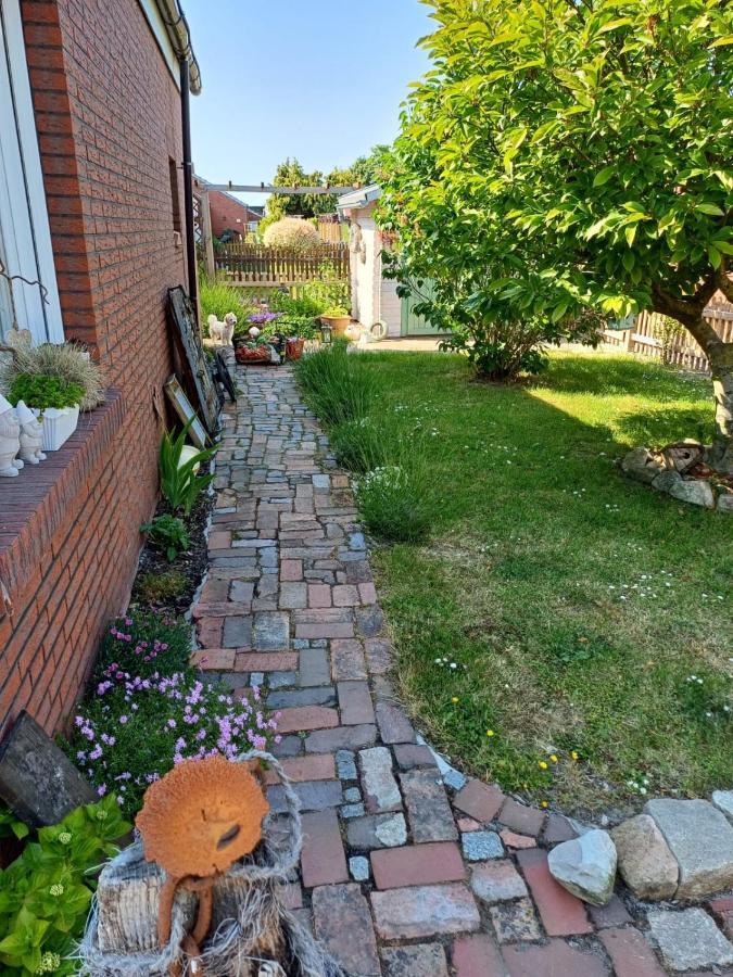 Lotta'S Ferienhaeuschen Apartman Emden Kültér fotó