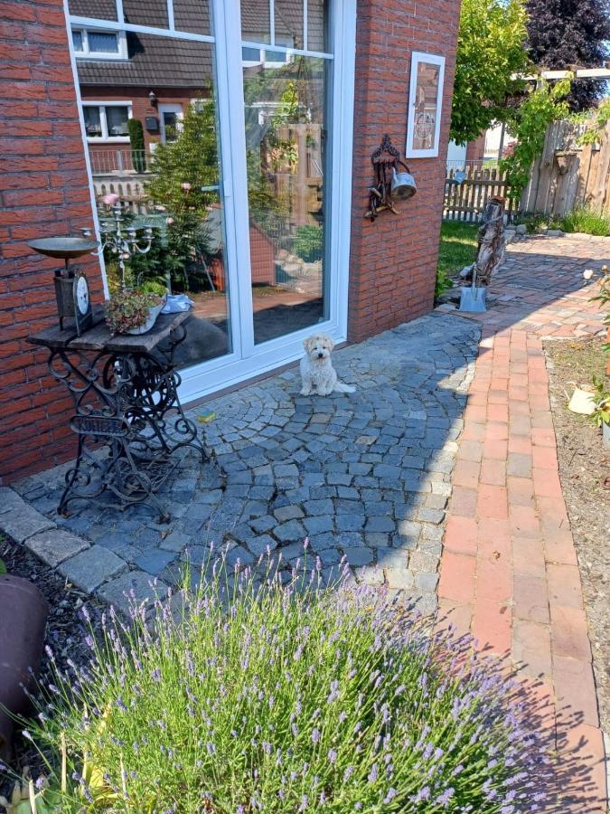 Lotta'S Ferienhaeuschen Apartman Emden Kültér fotó